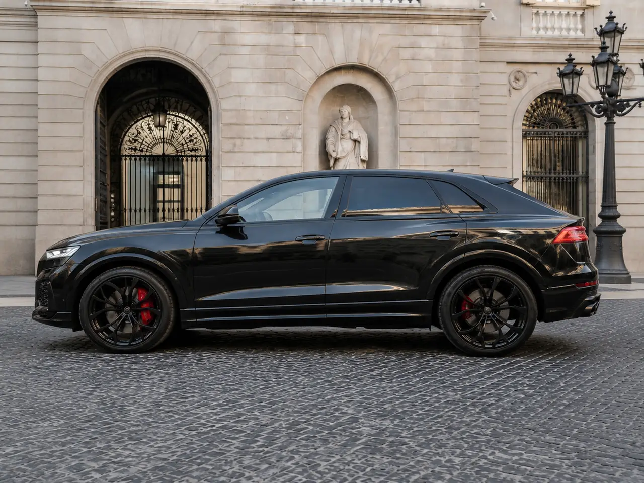 Audi Q8 2025, interior — Florence Luxury Car Rental, Florence. Audi Q8 in Florence An Audi Q8 rental in Florence provides a 2025 SUV delivering 340…