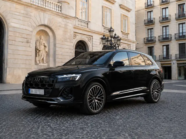 Audi SQ7 2025 — Florence Luxury Car Rental, Florencia