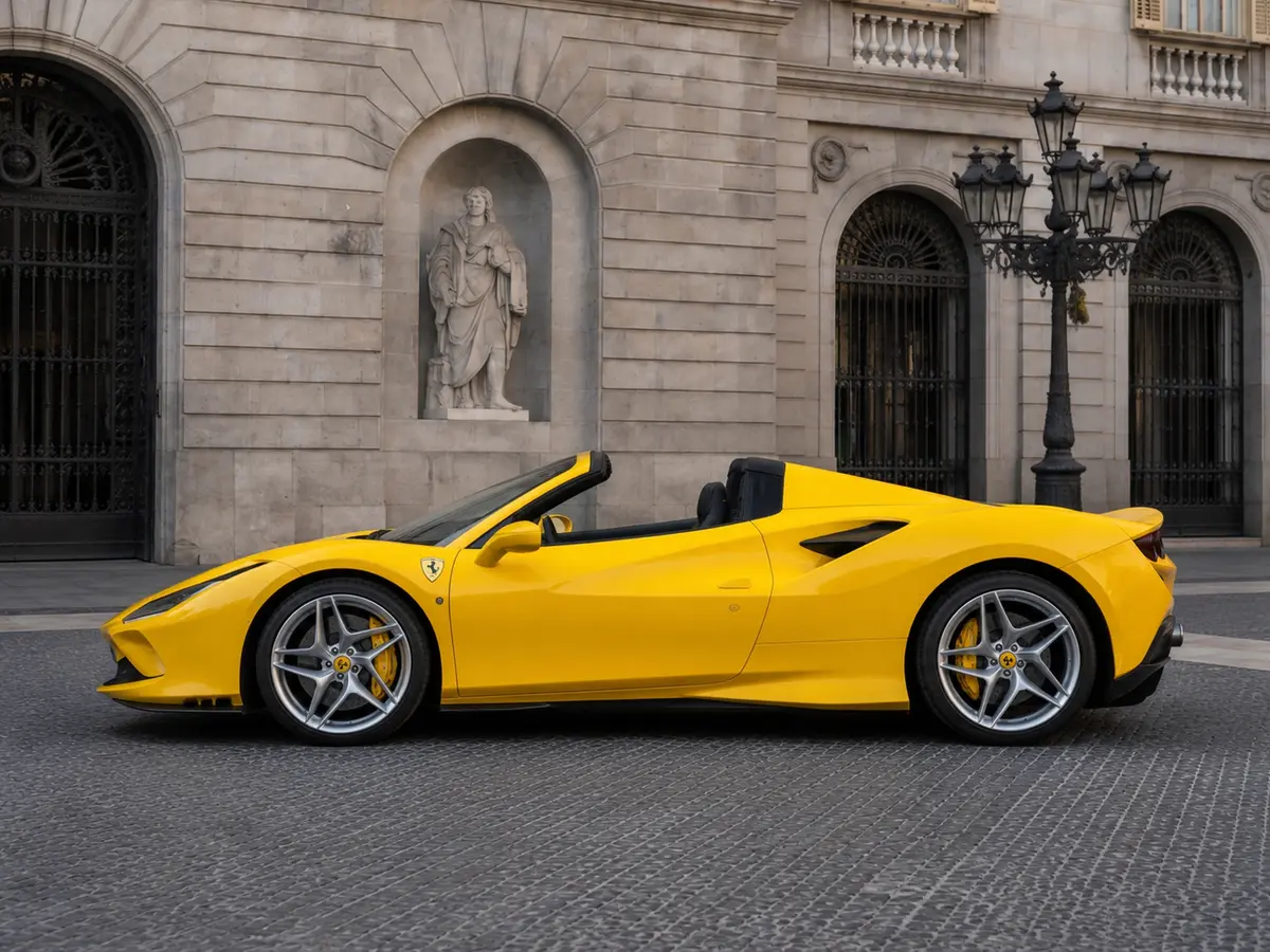 Ferrari F8 SPIDER 2023, extérieur — Florence Luxury Car Rental, Florence. Ferrari F8 SPIDER à Florence La location d'une Ferrari F8 SPIDER à Florence permet de…