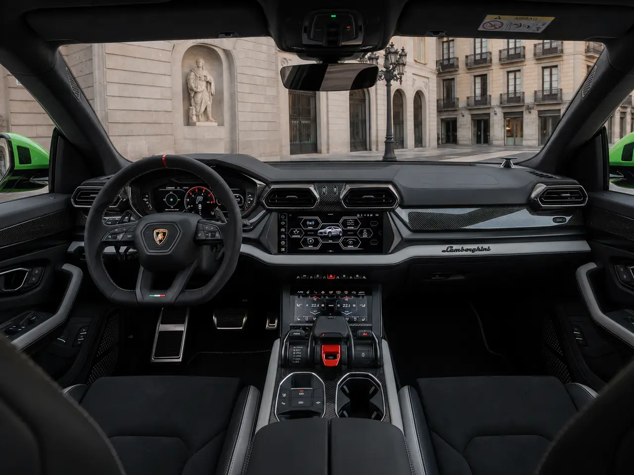 Lamborghini Urus SE 2026, intérieur — Florence Luxury Car Rental, Florence. Lamborghini Urus SE à Florence La location d'un Lamborghini Urus SE à Florence permet de…