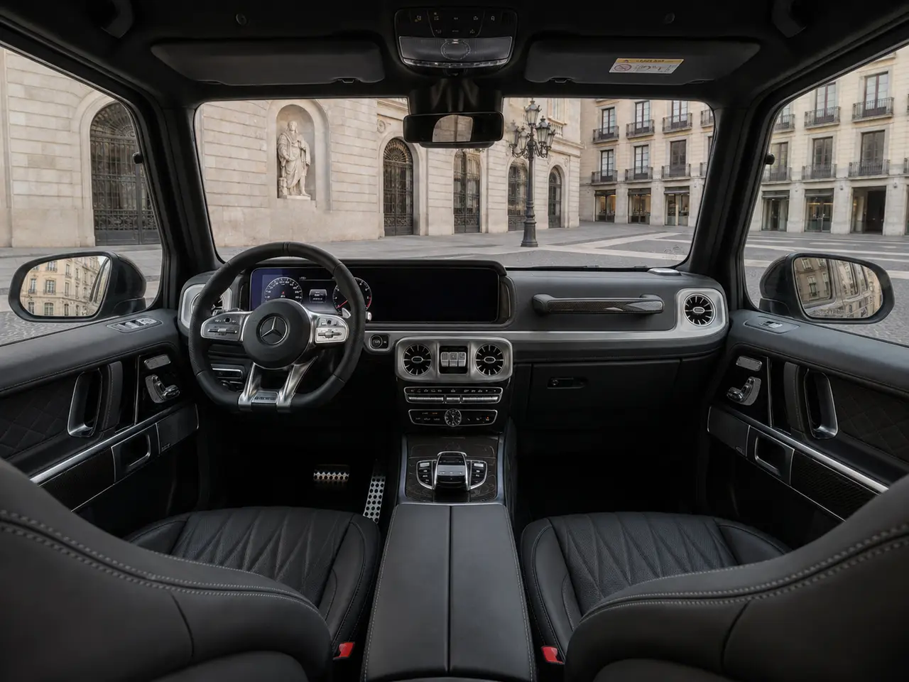 Mercedes Benz G63 2023, vista posteriore — Florence Luxury Car Rental, Firenze. Mercedes Benz G63 a Firenze Il noleggio di una Mercedes Benz G63 a Firenze mette a…