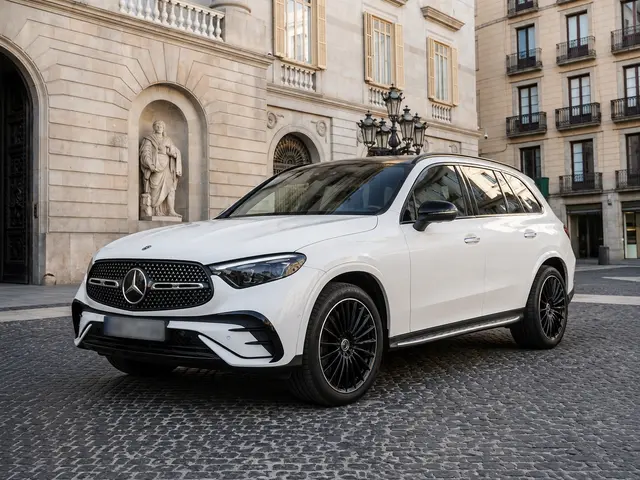 Mercedes Benz GLC 2025 — Florence Luxury Car Rental, Florencia
