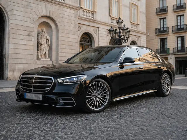 Mercedes Benz S-klasse S400 Long 4-Matic 2023 — Florence Luxury Car Rental, Firenze