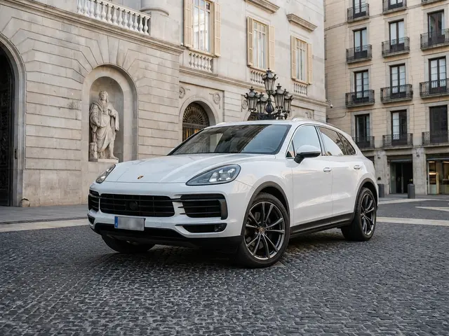 Porsche Cayenne 2025 — Florence Luxury Car Rental, Florencia