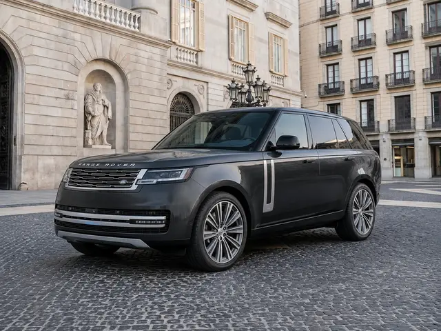 Rover Range Rover Autobiography P530 2026 — Florence Luxury Car Rental, Florencia